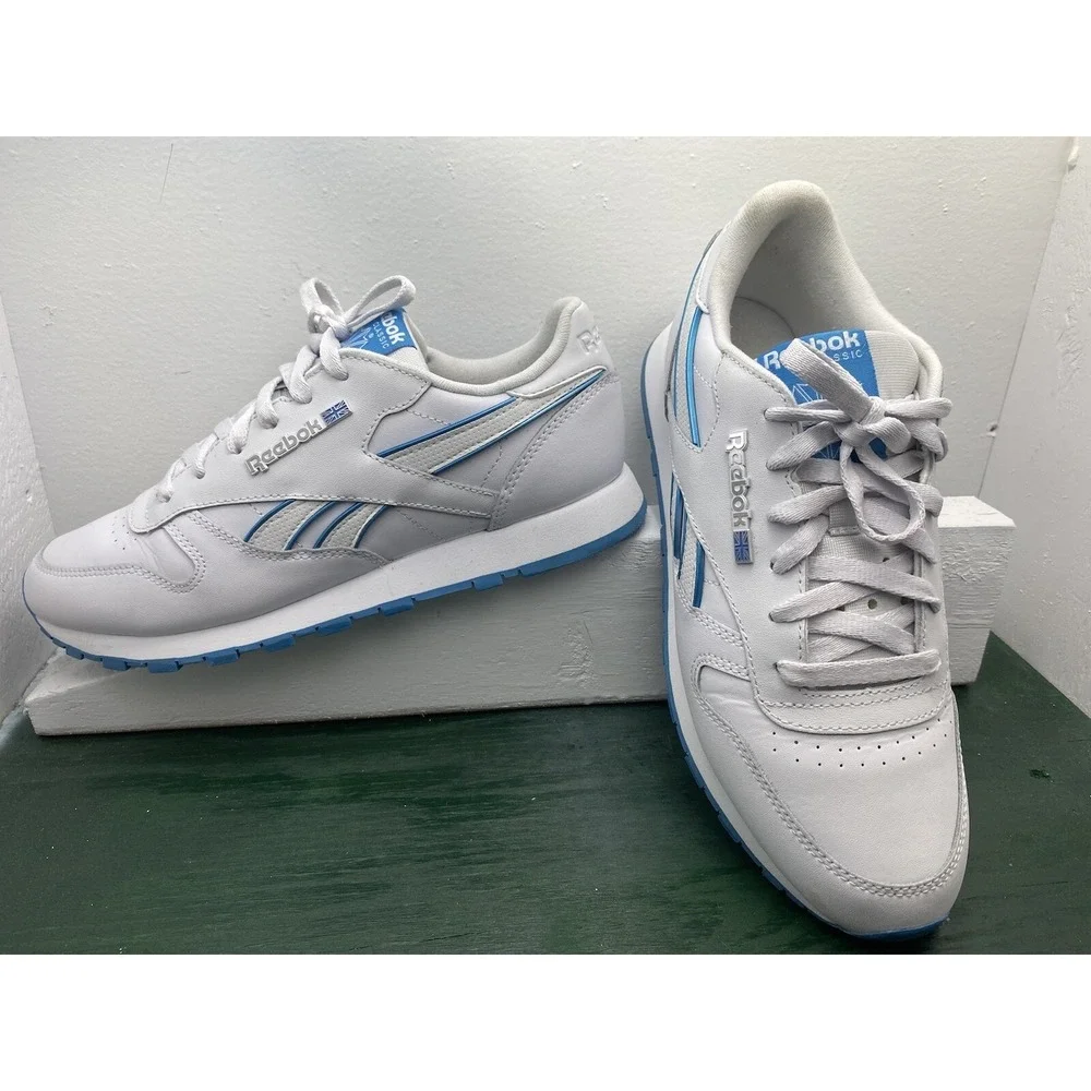 Reebok Classic Leather White Blue Mens Sneakers 49799 Size 9